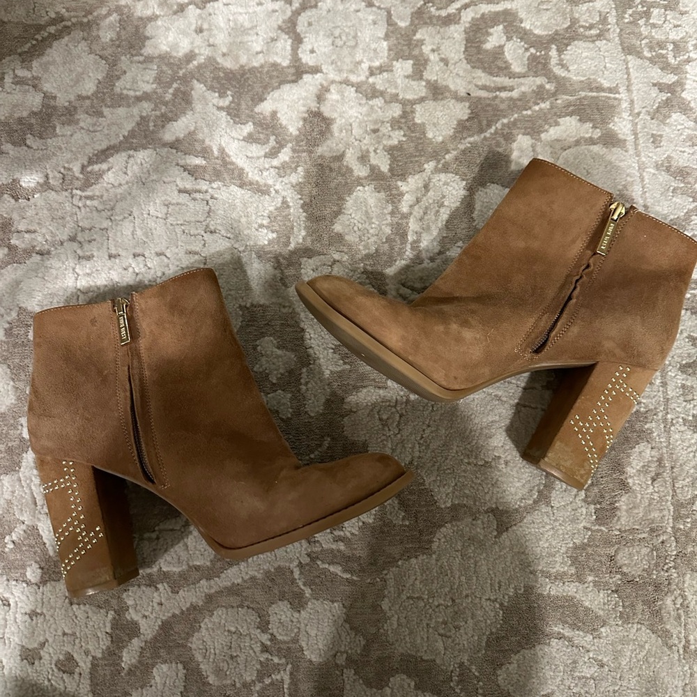 Nine West Suede Tan Booties